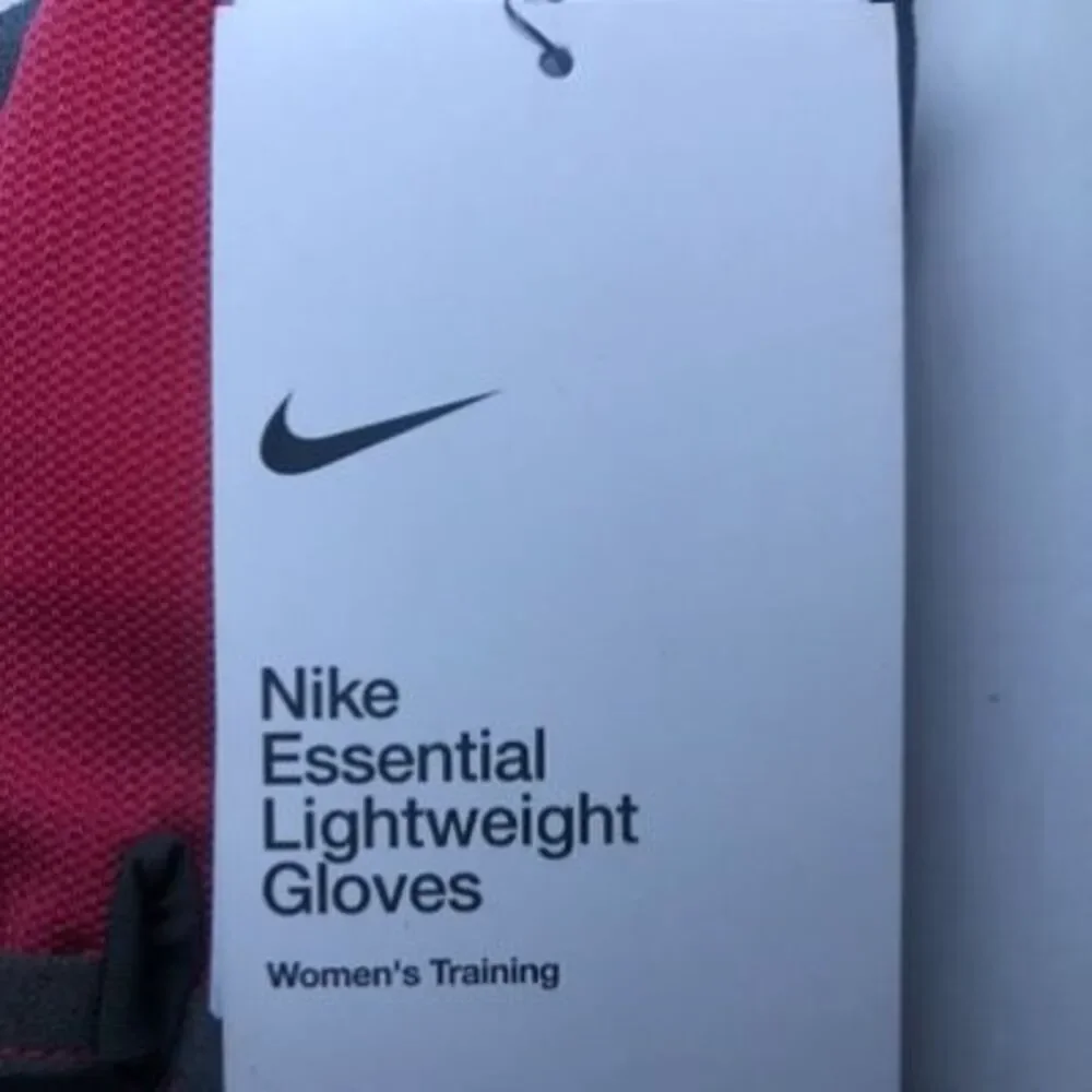 Nike Women's Essential Lightweight Gloves Size Medium Grey/Pink